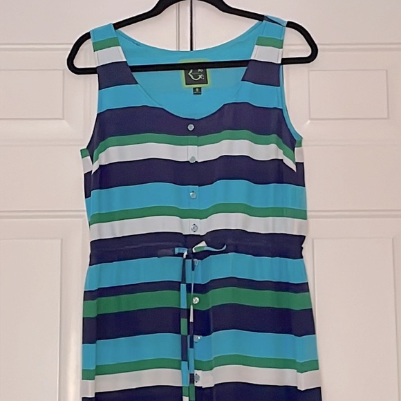 C. Wonder Silk Maxi - Picture 2 of 5